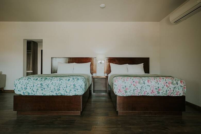 Hotel Hacienda Los Olivos