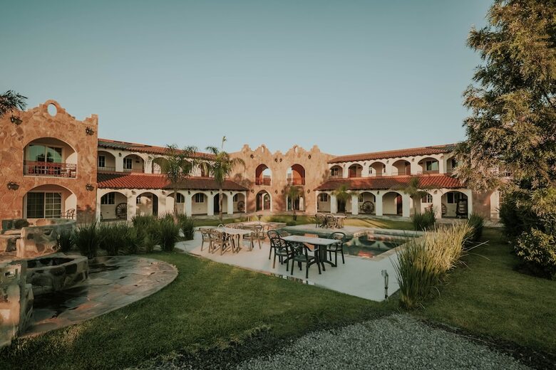 Hotel Hacienda Los Olivos