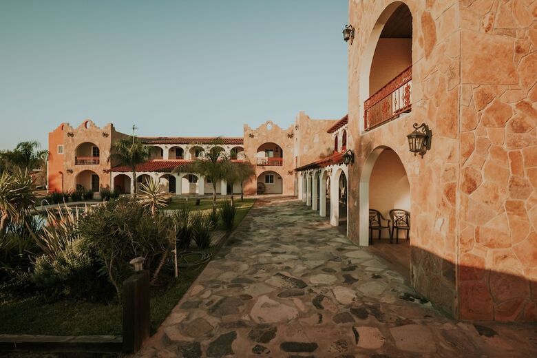 Hotel Hacienda Los Olivos