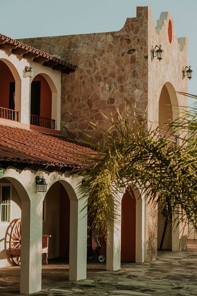 Hotel Hacienda Los Olivos