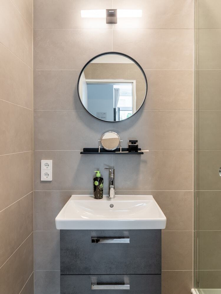Limehome Berlin Luise-henriette-str.