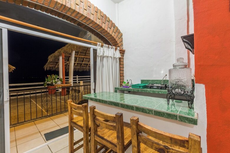 Aparthotel Traditional Sierra Leon Oceanfront Rooms