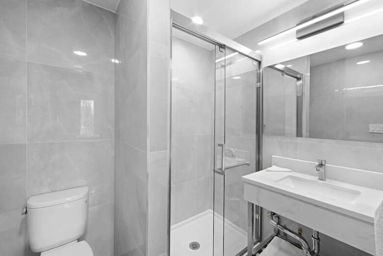 Hotel 365 Bronx