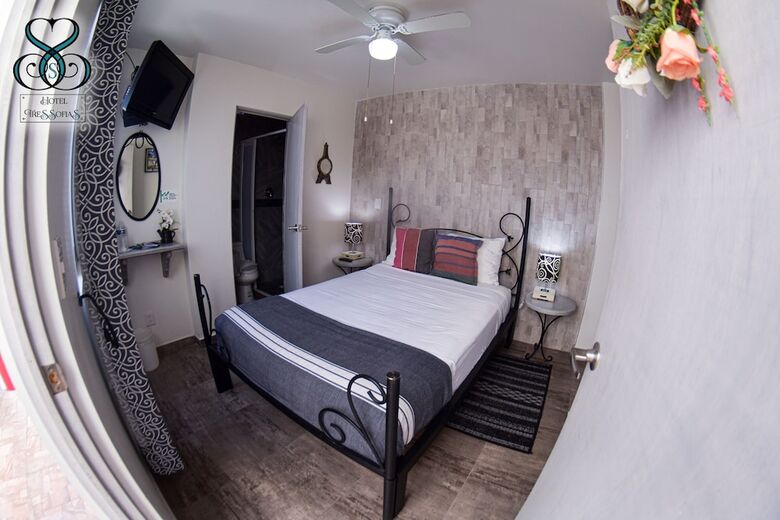 Hotel Tres Sof�as