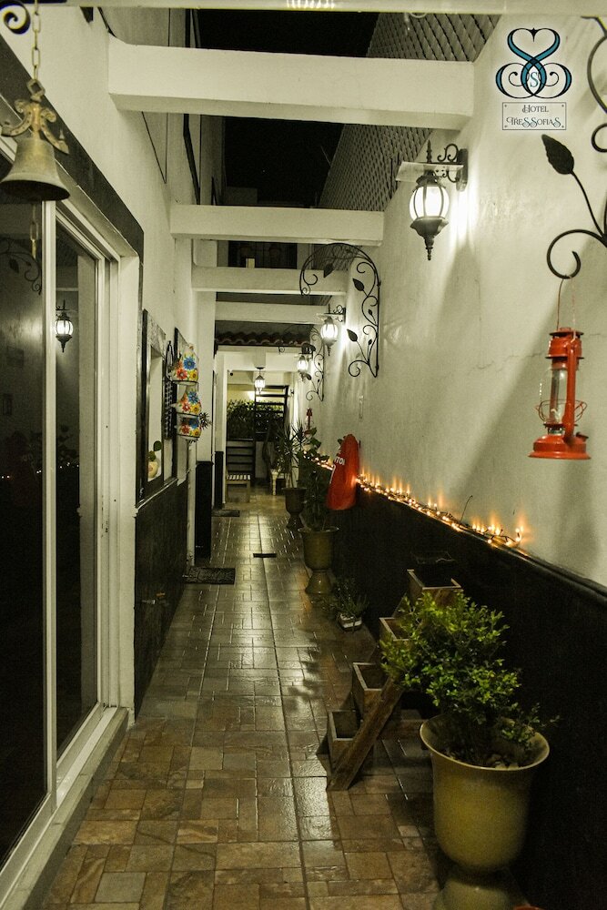 Hotel Tres Sof�as