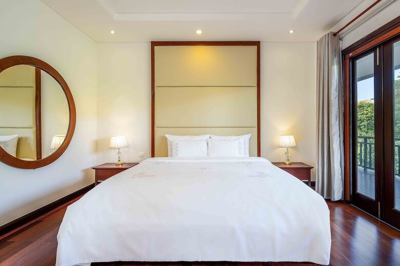 Hotel Luxury Danang Beach Pool Villa