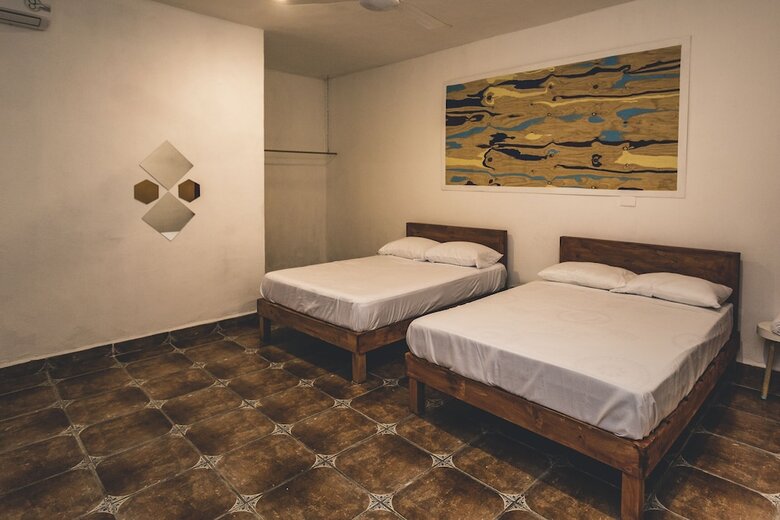 Hotel Izsla Suites