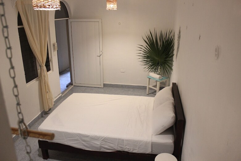 Hotel Izsla Suites
