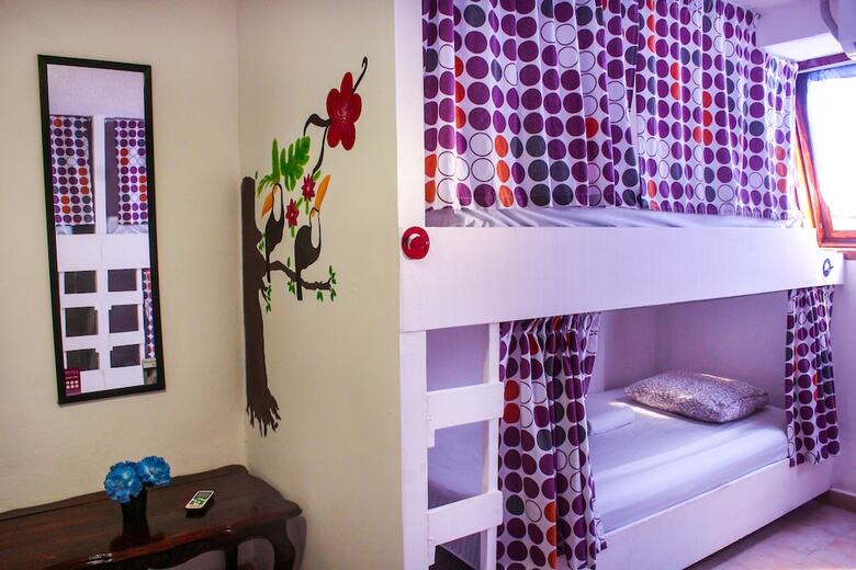 Hotel Izsla Suites