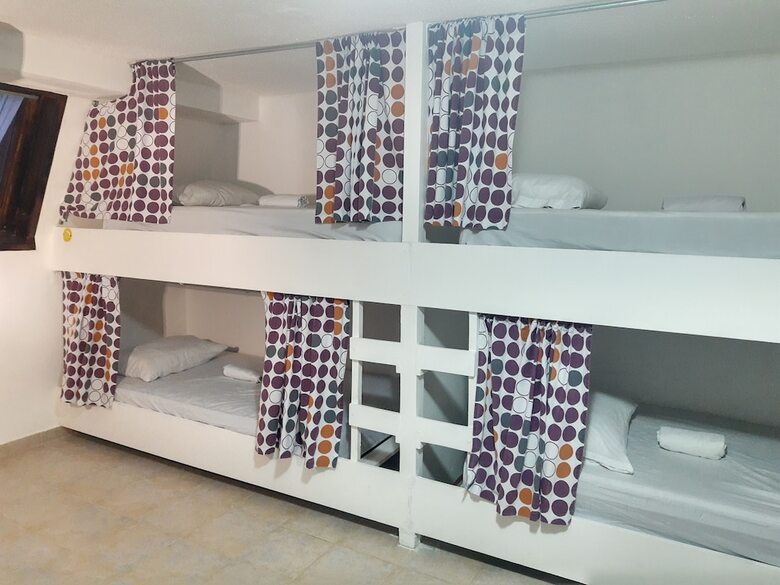 Hotel Izsla Suites