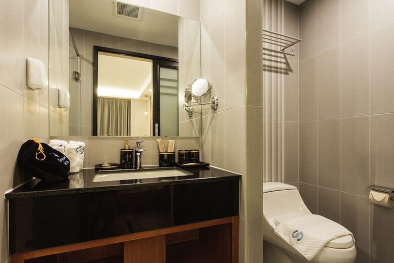 Thapae Twins Hotel