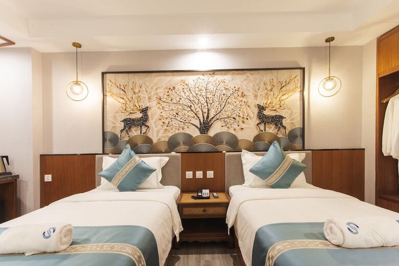 Thapae Twins Hotel