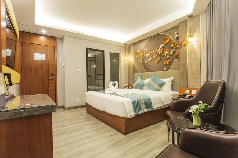 Thapae Twins Hotel