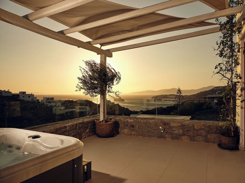 ?rcs Suites & Residences