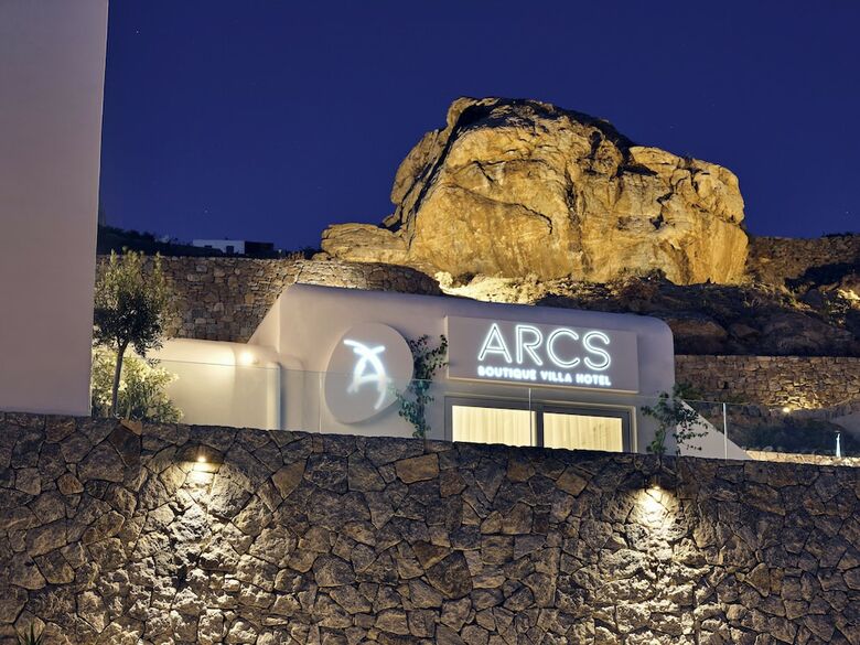 ?rcs Suites & Residences