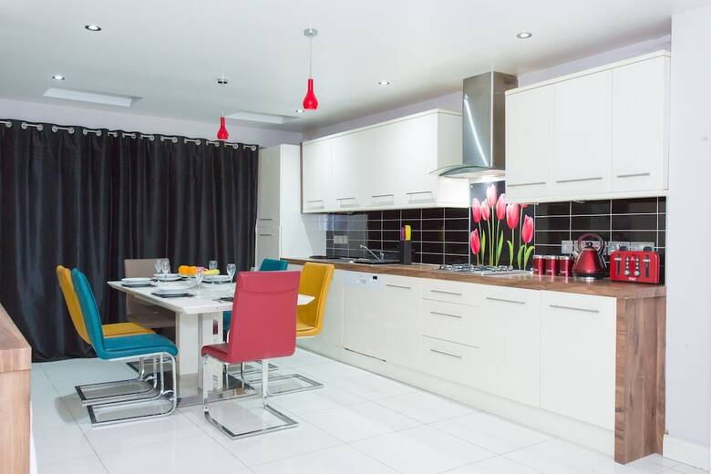 Langley Guest House