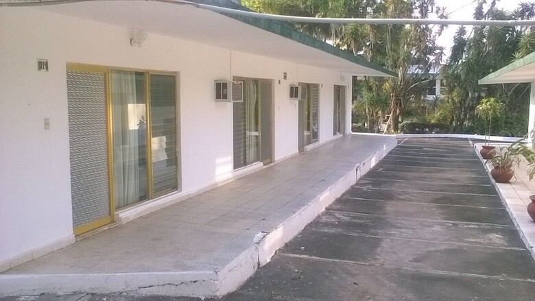 Hotel Playa Azul