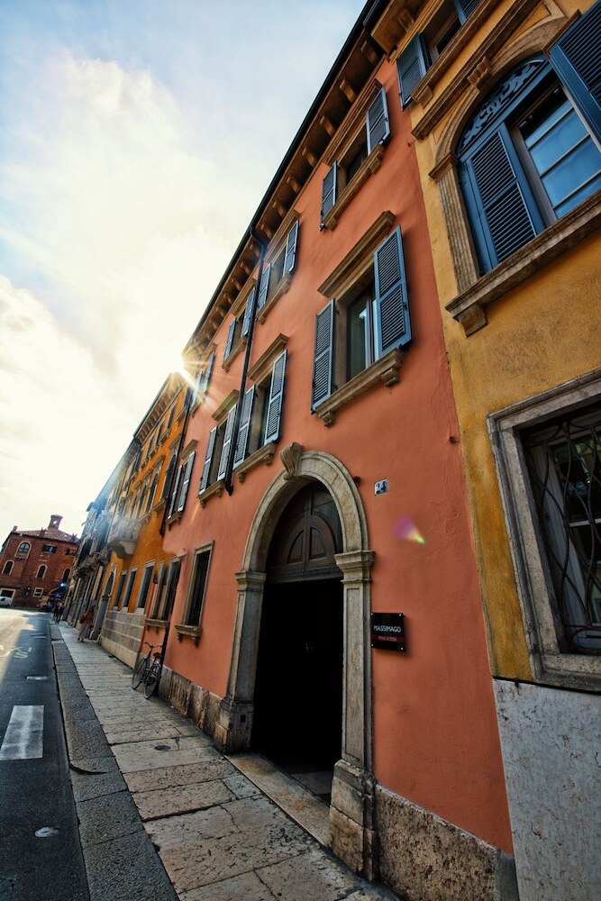 Massimago Wine Suites