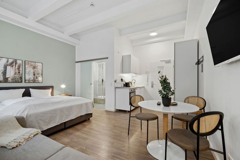 Limehome Munich Fritz-erler Str.