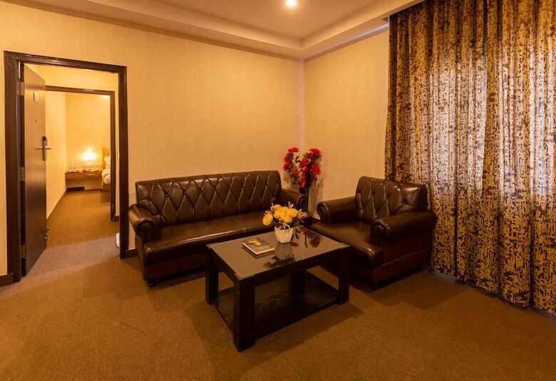 Hotel Vera By Bisque Brookefield