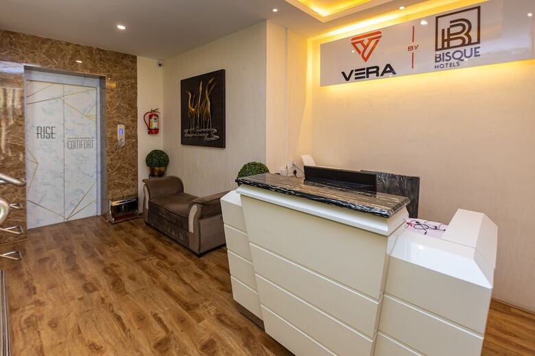 Hotel Vera By Bisque Brookefield