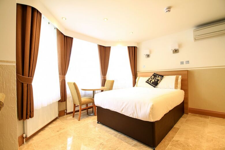 Hotel Arlo Apartments