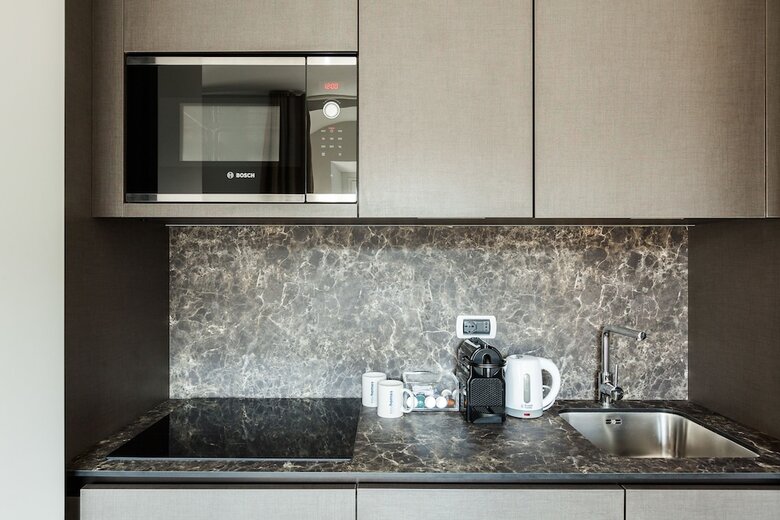 Easyhomes - Duomo Suites & Apartments