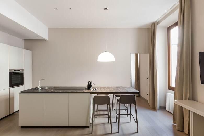Easyhomes - Duomo Suites & Apartments