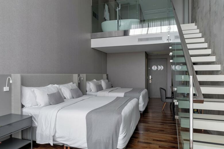 Suryaa Hotel Pinhais, Curio Collection By Hilton
