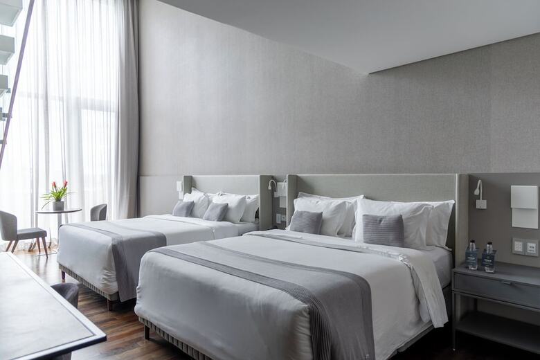 Suryaa Hotel Pinhais, Curio Collection By Hilton