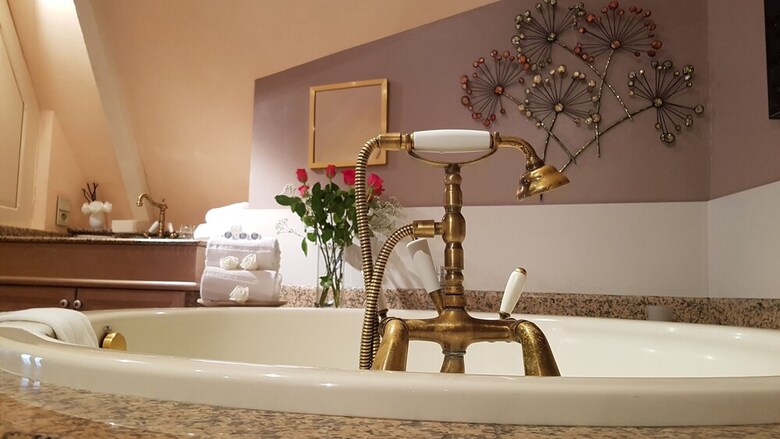 Bed & Breakfast Le Caf� Du Village
