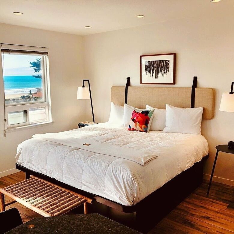 Hotel Pier View Suites