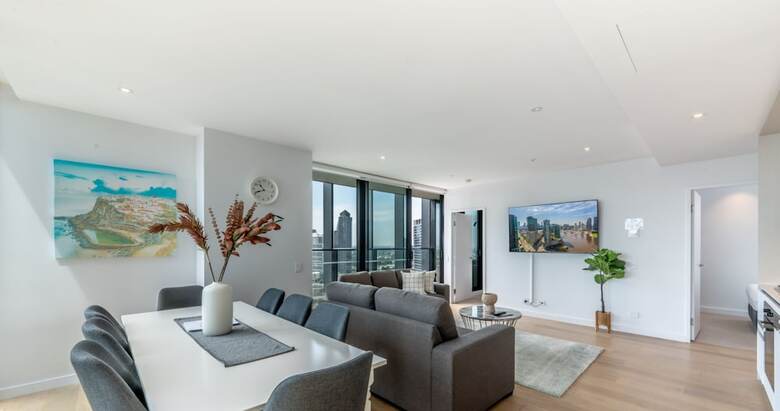 Melbourne Private Apartments - Collins Wharf Waterfront, Docklands