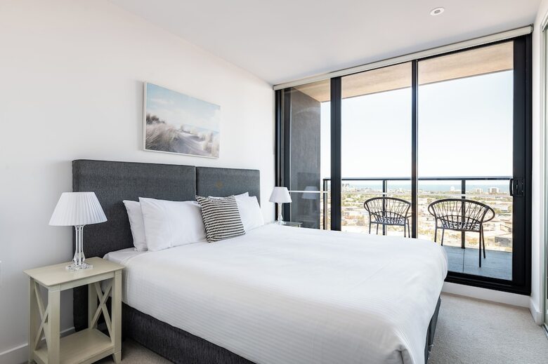 Melbourne Private Apartments - Collins Wharf Waterfront, Docklands