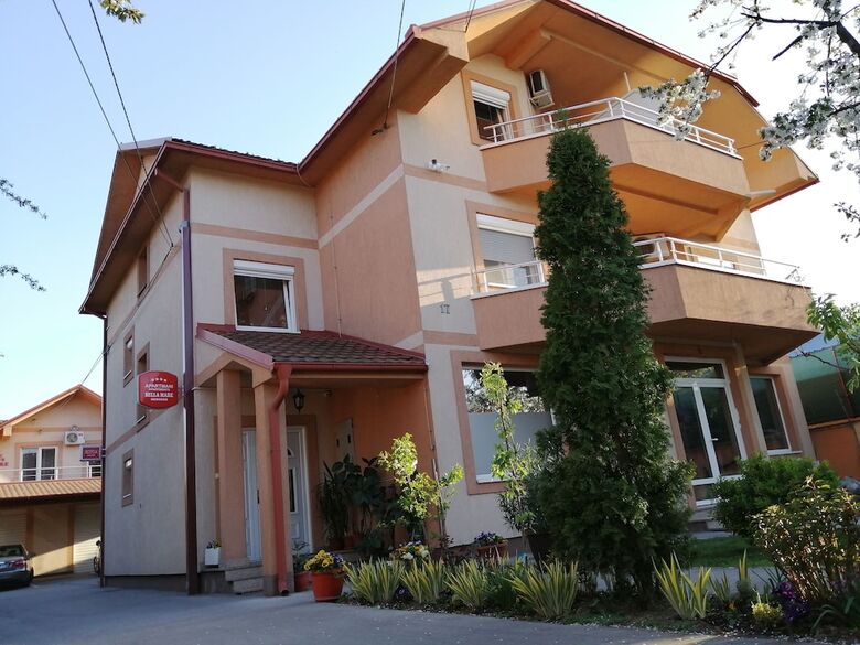 Aparthotel Apartments  Bella Mare Belgrade