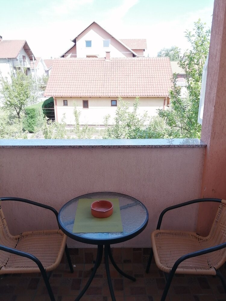 Aparthotel Apartments  Bella Mare Belgrade