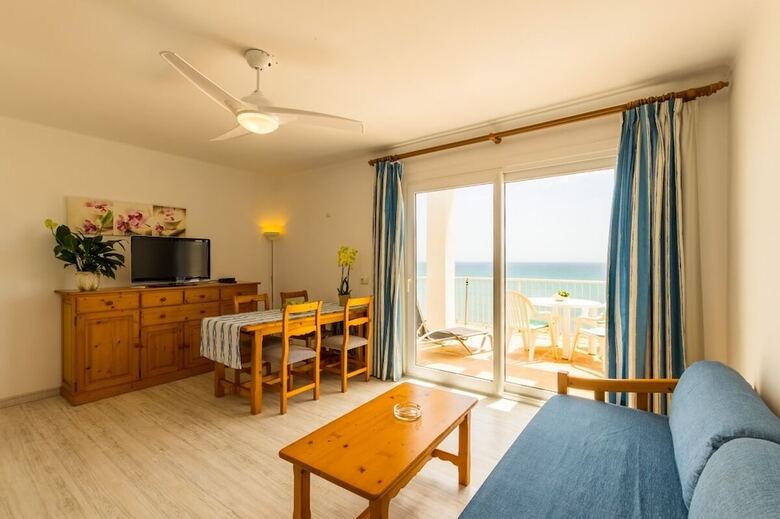 Aparthotel Apartments Vives