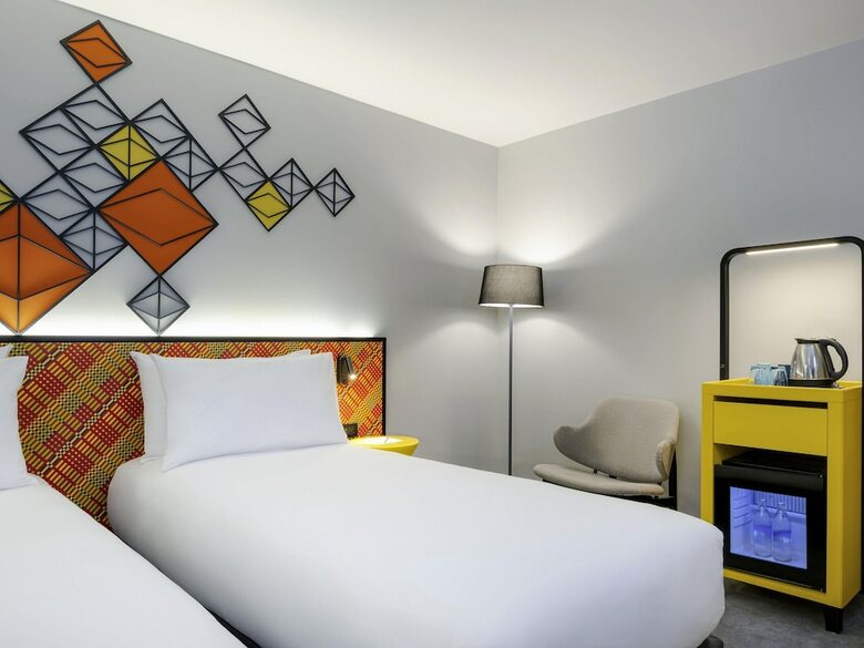 Hotel Ibis Styles Bangkok Silom