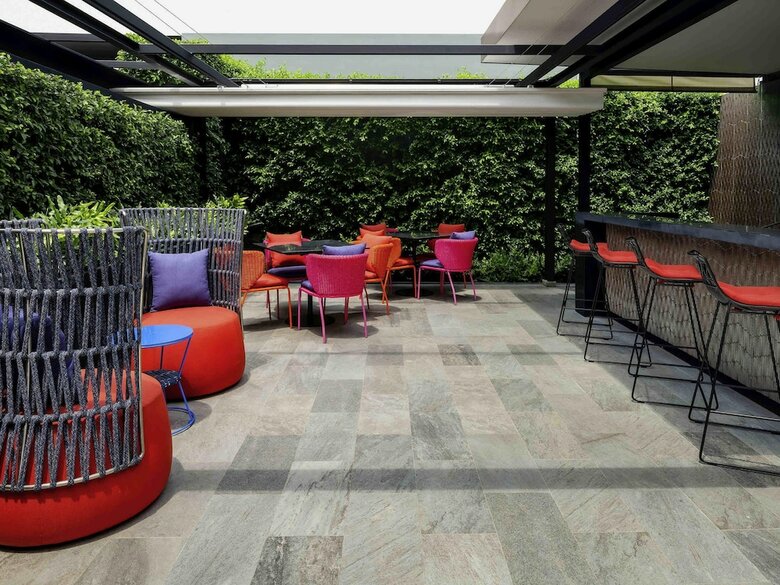 Hotel Ibis Styles Bangkok Silom