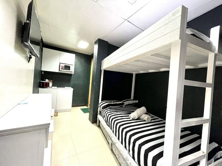 Hotel Super Oyo 910 Sabaidee Suites
