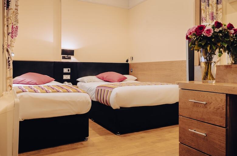 Hotel Athena