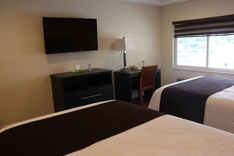 Hotel Curtis Inn & Suites