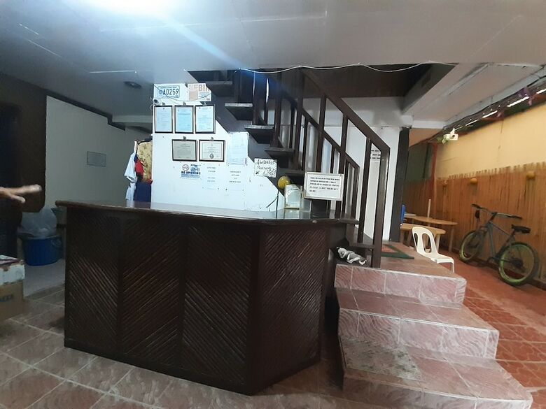 Oyo 633 Abelardo's Pension House