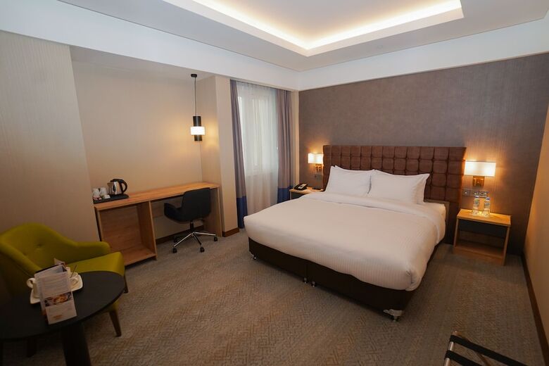 The Grand Lux Hotel