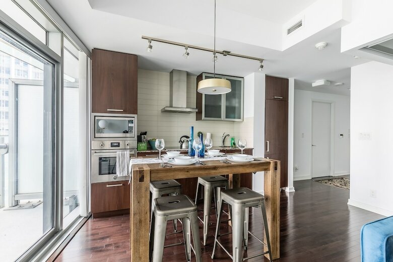 Aparthotel Stallion Suites Opp Cn Tower & Scotiabank Arena