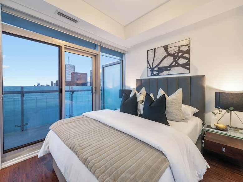Aparthotel Stallion Suites Opp Cn Tower & Scotiabank Arena