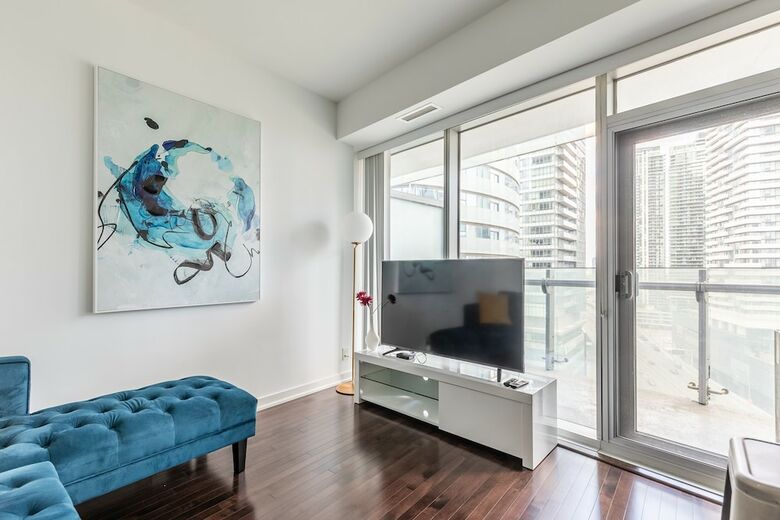 Aparthotel Stallion Suites Opp Cn Tower & Scotiabank Arena