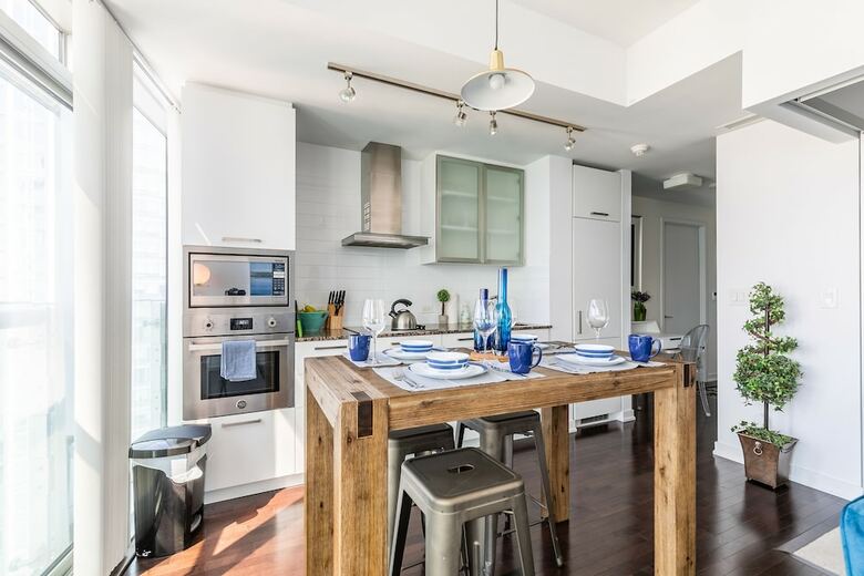 Aparthotel Stallion Suites Opp Cn Tower & Scotiabank Arena