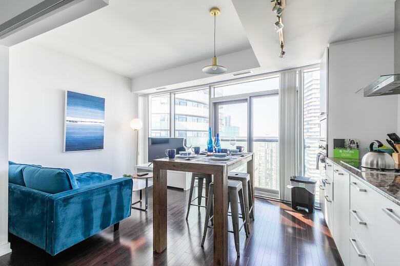Aparthotel Stallion Suites Opp Cn Tower & Scotiabank Arena