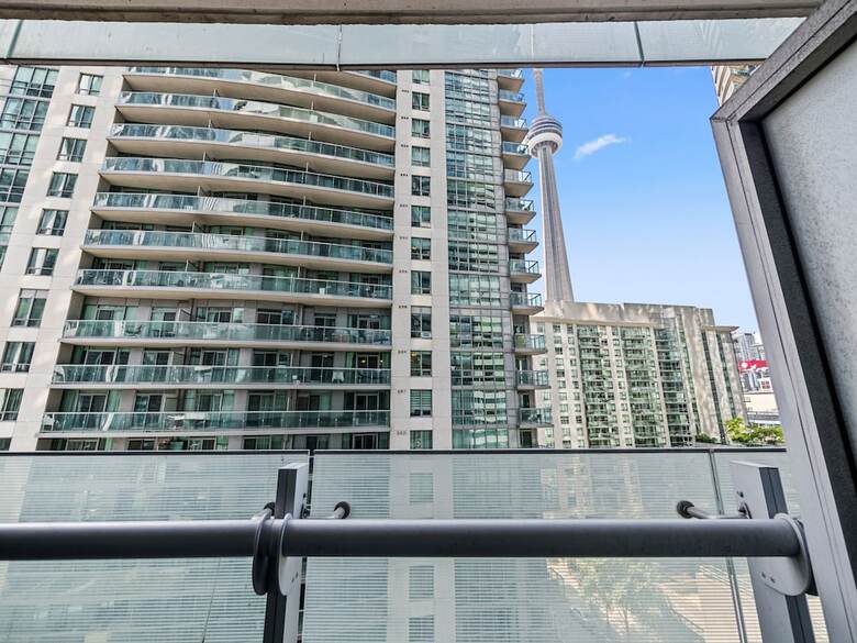 Aparthotel Stallion Suites Opp Cn Tower & Scotiabank Arena